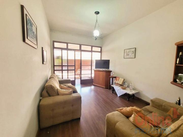 Casa à venda com 3 quartos, 360m² - Foto 5