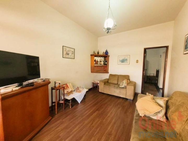 Casa à venda com 3 quartos, 360m² - Foto 6