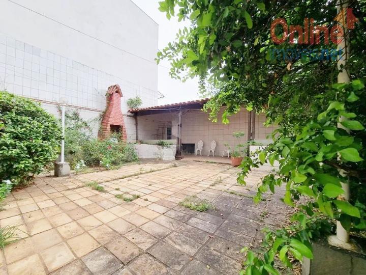 Casa à venda com 6 quartos, 889m² - Foto 10