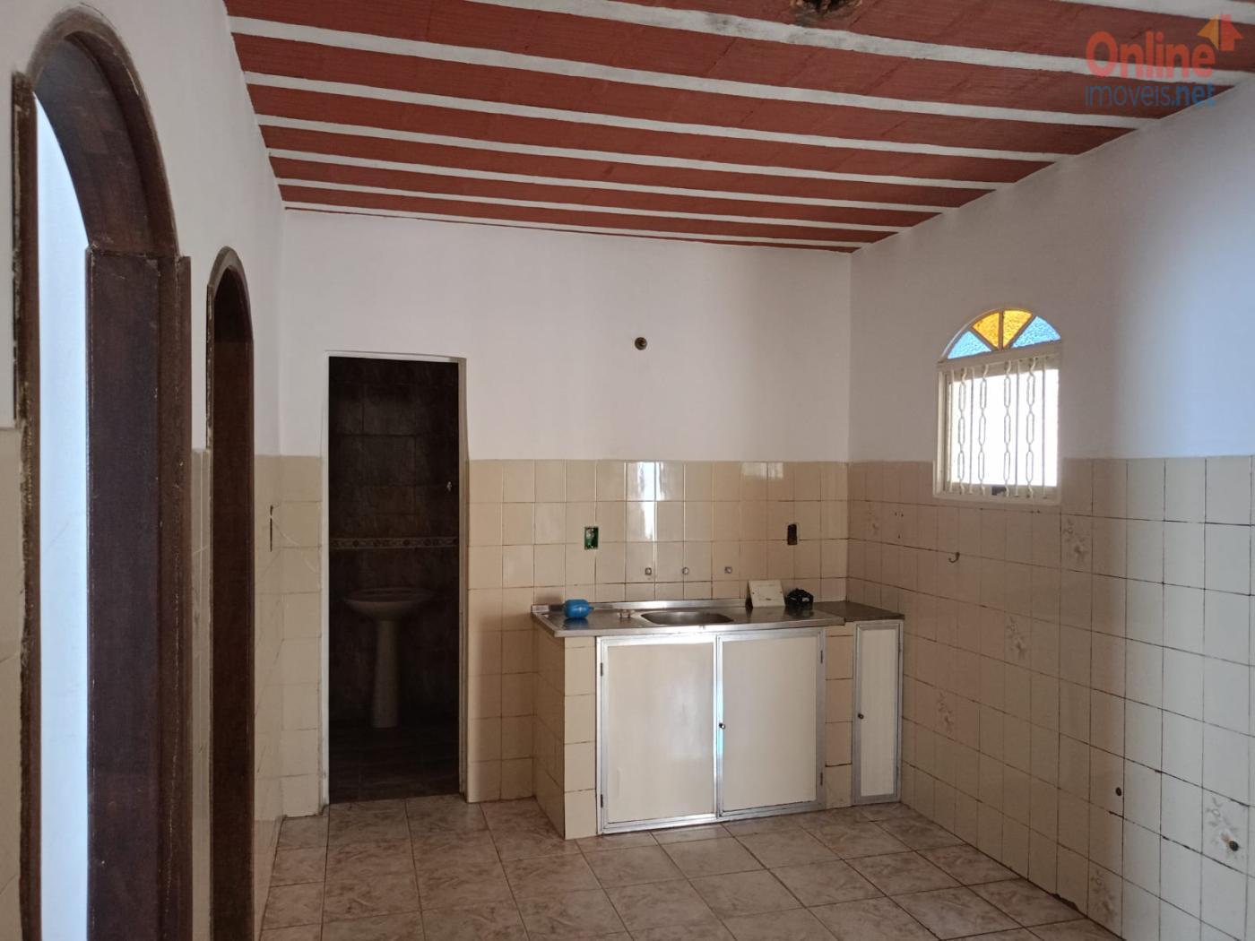 Casa à venda com 3 quartos, 360m² - Foto 9